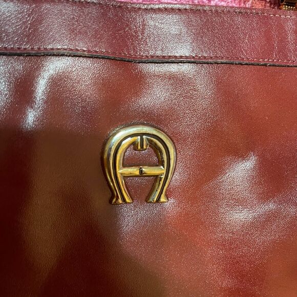 Vintage 60s  ETIENNE AIGNER Oxblood Shoulder Bag Hinge Hardware Mirror Tag - Picture 2 of 14